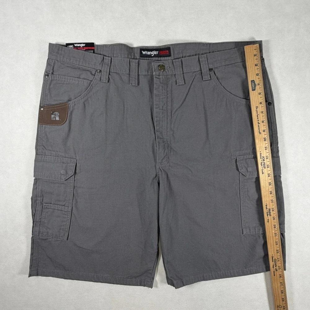 Wrangler Riggs Workwear Mens 44 Gray Ripstop Cargo Shorts Utility New